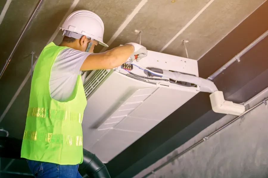 Commercial air conditioning installation